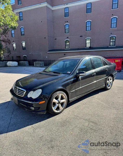 2006 Mercedes-Benz C 230 from USA, damaged, VIN WDBRF52H16F763400